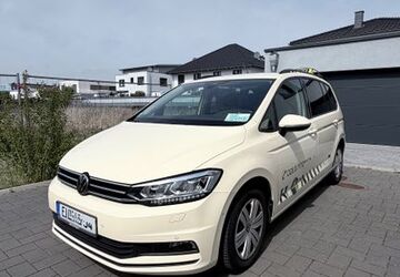 VW Touran 234.000 km 16.800 &euro; Euskirchen 53879