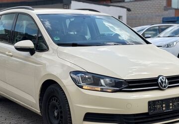VW Touran 271.598 km 6.900 &euro; Euskirchen 53879