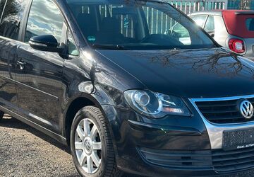 VW Touran 330.000 km 3.690 &euro; Rheinbach 53359