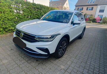 VW Tiguan 93.963 km 21.980 &euro; Rheinbach 53359