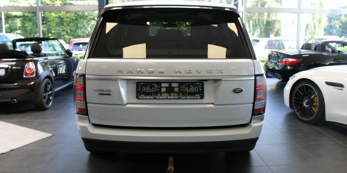 Land Rover Range Rover 4.4 SDV8 Vogue 182.940 km 25.980 &euro; Euskirchen 53881