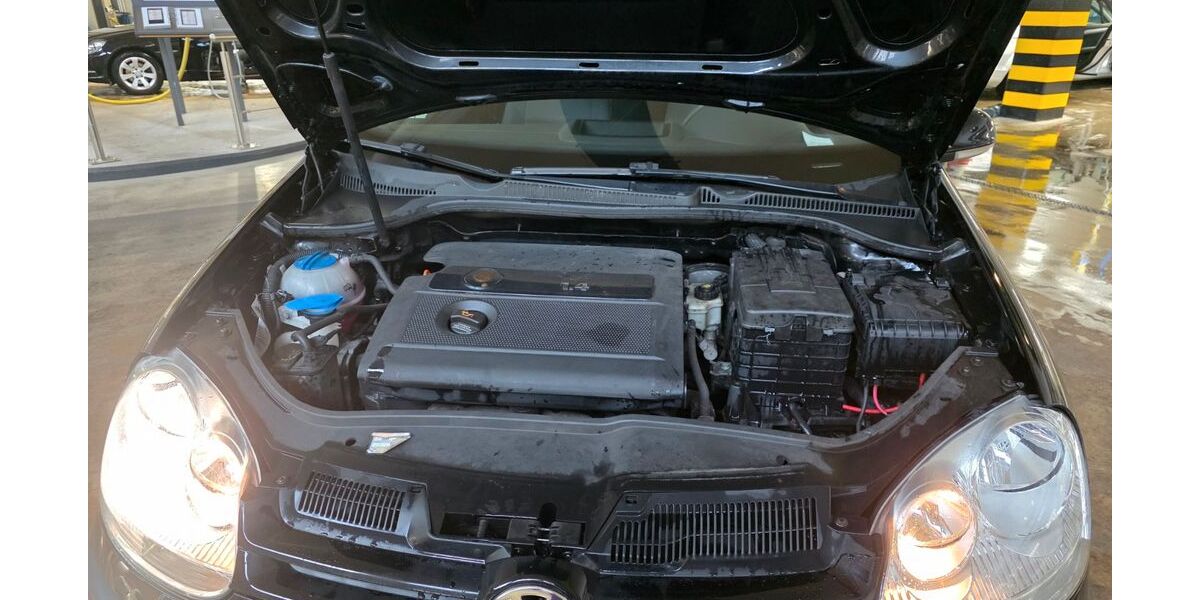 VW Golf 187.500 km 2.900 &euro; Bonn 53117