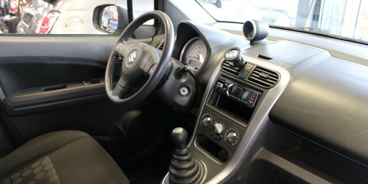 Suzuki Splash 1.0 - 5-Türig - Klima - 61.891 km 3.980 &euro; Euskirchen 53881