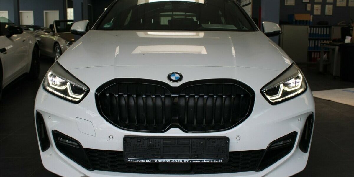 BMW 118 118i - M Sport - Navi - LED - PDC - SHZ - 53.085 km 21.980 &euro; Euskirchen 53881