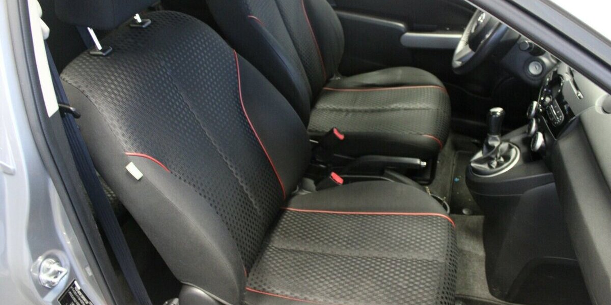 Mazda 2 1.5 MZR Sports-Line 132.930 km 5.980 &euro; Euskirchen 53881