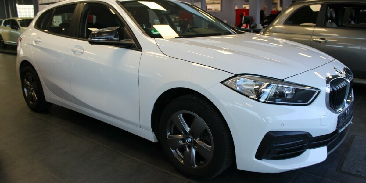 BMW 118 118i Aut. Avantgarde 61.600 km 18.480 &euro; Euskirchen 53881