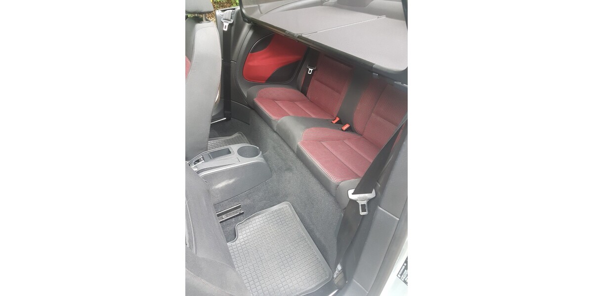 VW Eos 146.225 km 4.300 &euro; Bonn 53111