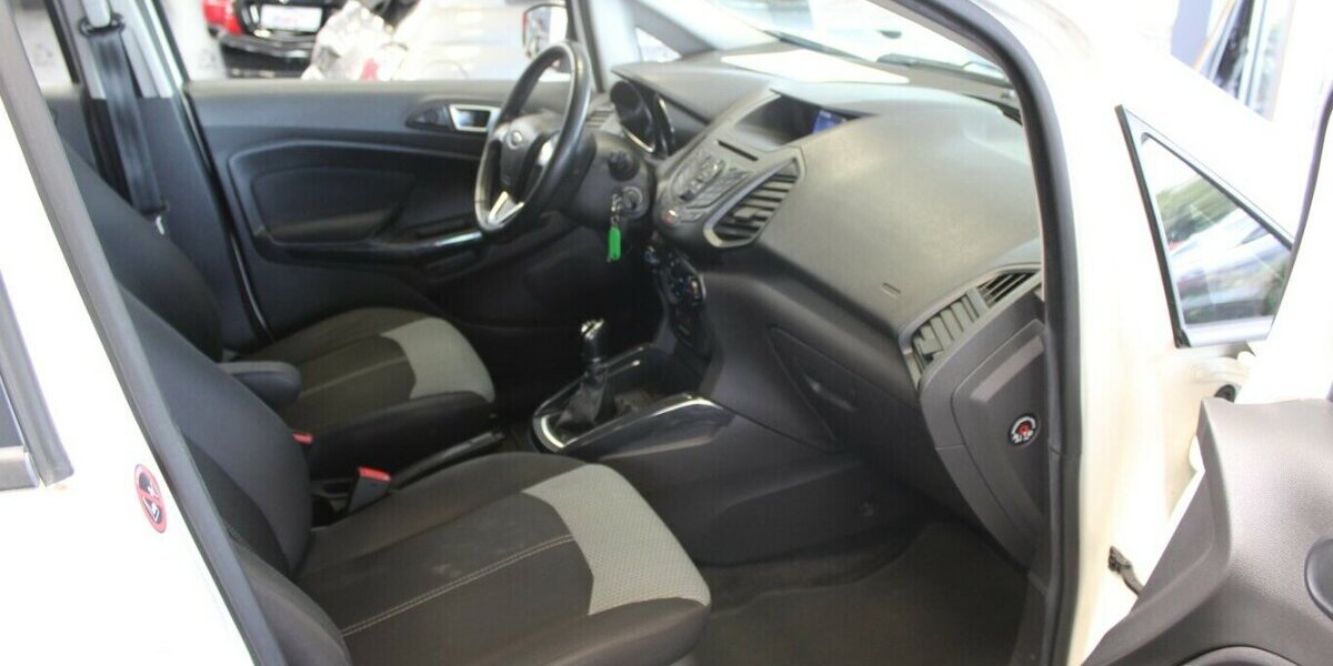 Ford EcoSport 1.0 - PDC - SHZ - Klima - 118.880 km 6.480 &euro; Euskirchen 53881