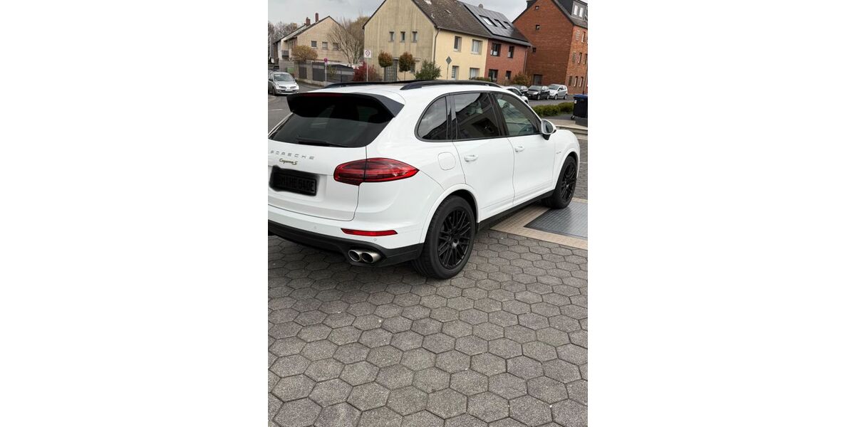 Porsche Cayenne 175.000 km 35.900 &euro; Hürth 50354
