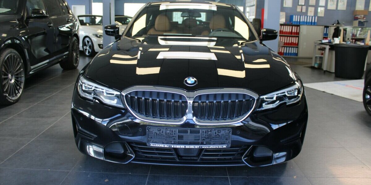 BMW 318 318d Aut. Sport Line 69.998 km 27.980 &euro; Euskirchen 53881