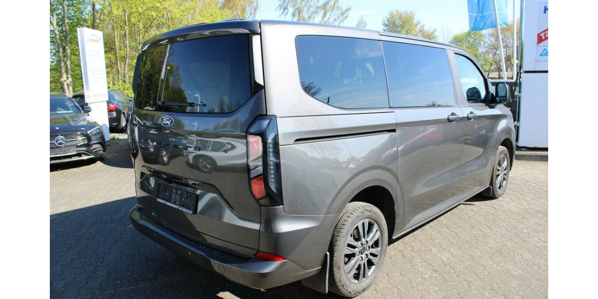 Ford Tourneo Custom 320 L1H1 VA Titanium - 8-Sitzer - 41.414 km 39.980 &euro; Euskirchen 53881