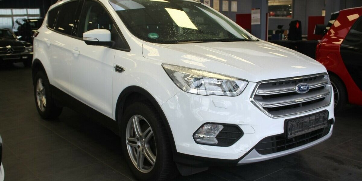 Ford Kuga 1.5 EcoBoost 2x4 ST-Line 105.030 km 13.980 &euro; Euskirchen 53881