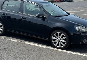 VW Golf 245.000 km 4.300 &euro; Euskirchen 53881