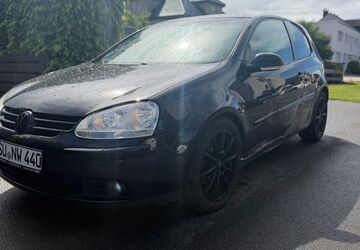 VW Golf 231.000 km 1.999 &euro; Euskirchen 53879
