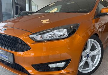 Ford Focus 90.782 km 9.499 &euro; Golzheim 52399