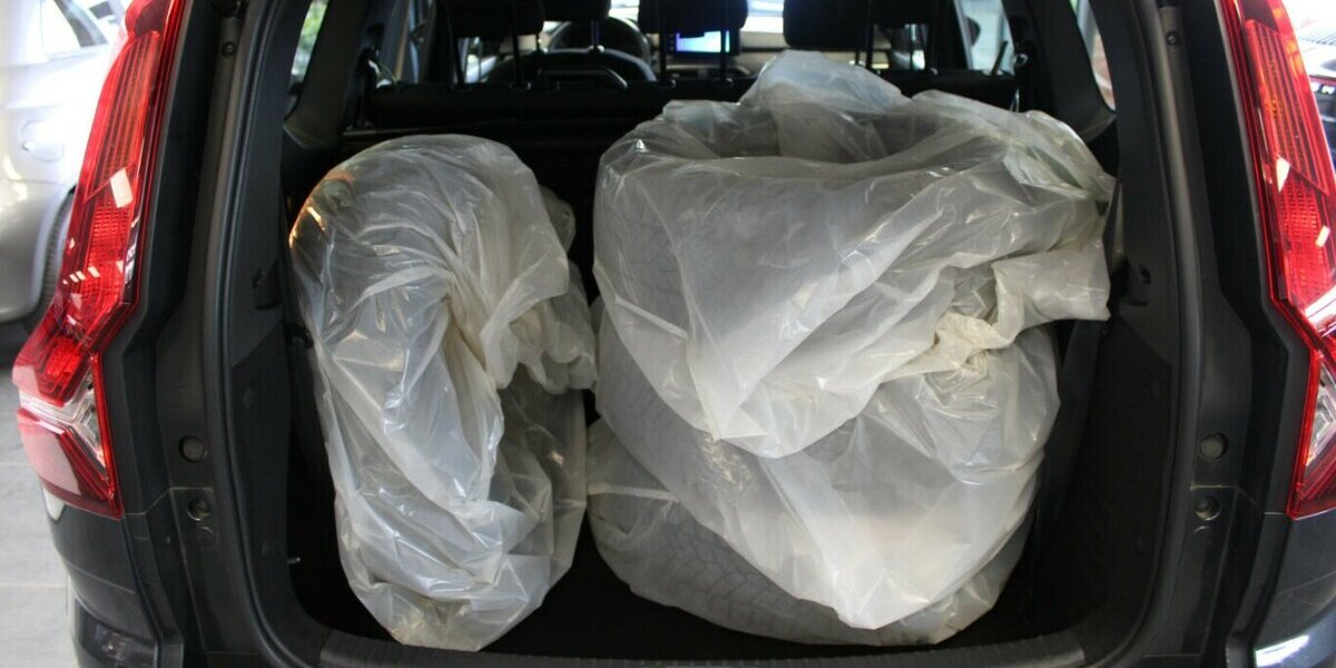 Dacia Jogger 1.0 - 7-Sitzer- AHK - 117.709 km 12.980 &euro; Euskirchen 53881