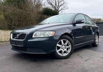 Volvo S40 180.000 km 4.490 &euro; Brühl 50321