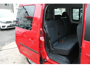 VW Caddy 2,0 Tdi 5-Sitzer 1.Hand NAVI Scheckheft gepf 296.000 km 7.940 &euro; Bonn 53225