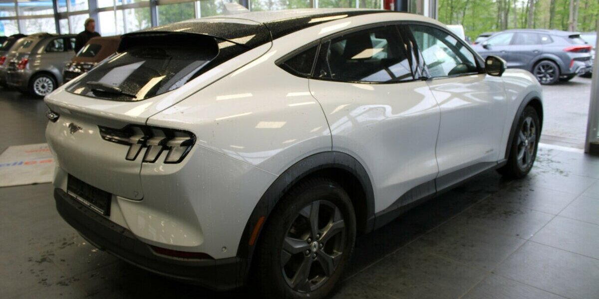 Ford Mustang Mach-E 55.700 km 24.980 &euro; Euskirchen 53881