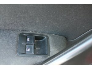 VW Caddy 2,0 Tdi 5-Sitzer 1.Hand NAVI Scheckheft gepf 296.000 km 7.940 &euro; Bonn 53225