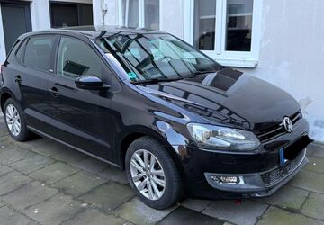 VW Polo 68.000 km 8.300 &euro; Bonn 53121