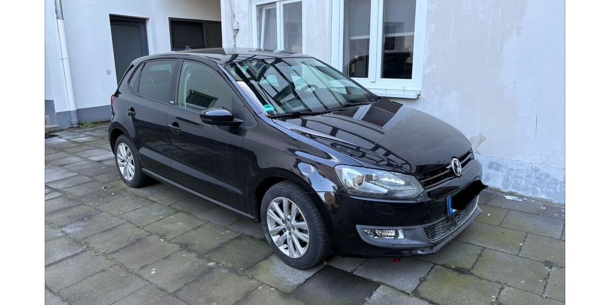 VW Polo 68.000 km 8.300 &euro; Bonn 53121