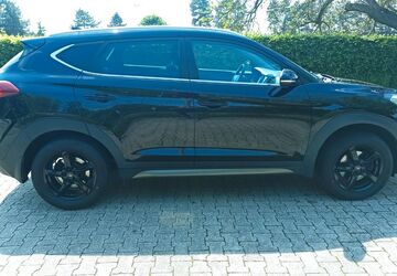 Hyundai TUCSON 130.000 km 12.600 &euro; Vettweiß 52391