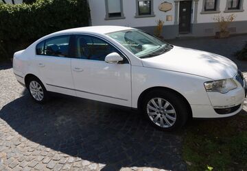 VW Passat 132.745 km 5.690 &euro; Bonn 53175