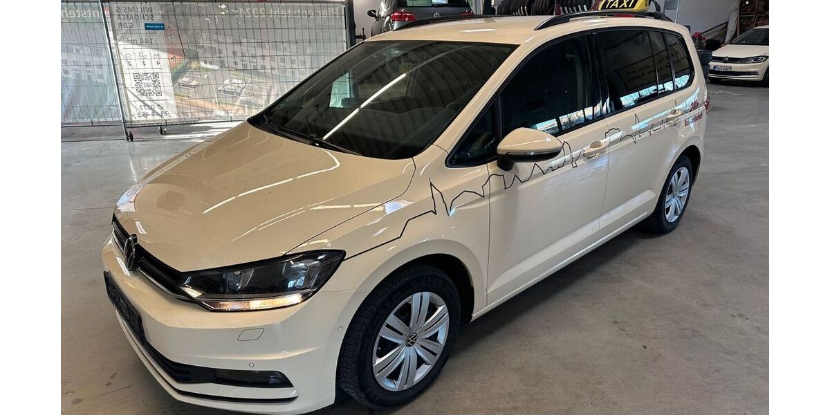 VW Touran 276.878 km 9.980 &euro; Euskirchen 53879