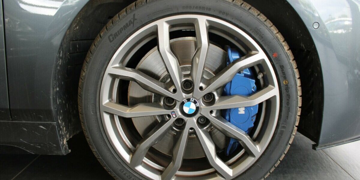 BMW M135 M135i xDrive - Leder - Navi - LED - 77.220 km 27.980 &euro; Euskirchen 53881