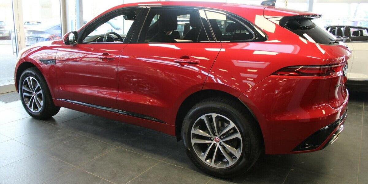 Jaguar F-Pace D300 Mild-Hybrid R-Dynamic SE AWD 95.844 km 32.980 &euro; Euskirchen 53881